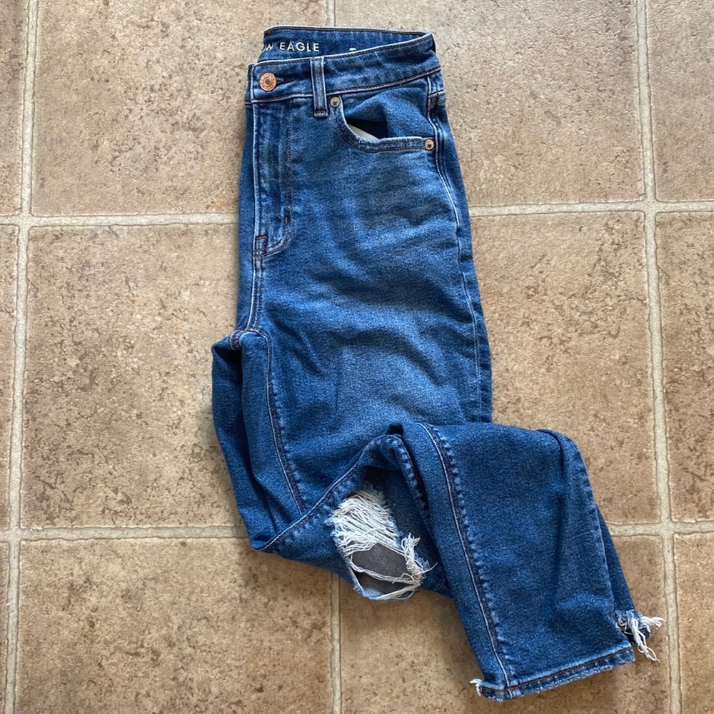 American Eagle mom jean